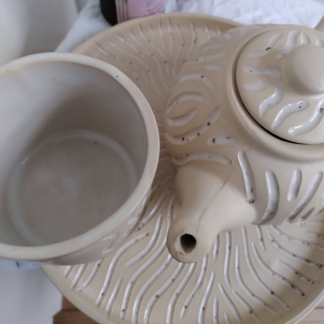 Tea & Pot - White Waves Teapot(Forward Ceramics)