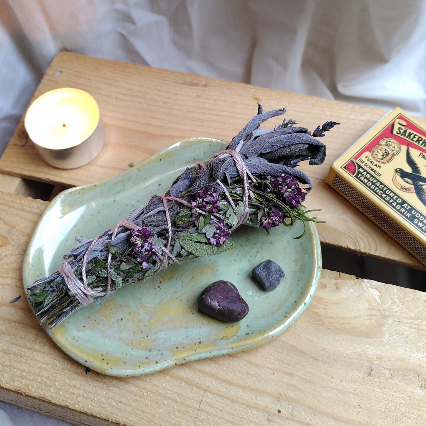 Flower Smoke Wand // Marjolein