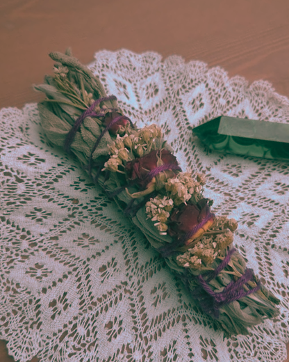 Flower Smoke Wand // Liefdevolle Grenzen